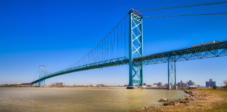 great-lakes bridge going over great lakes
